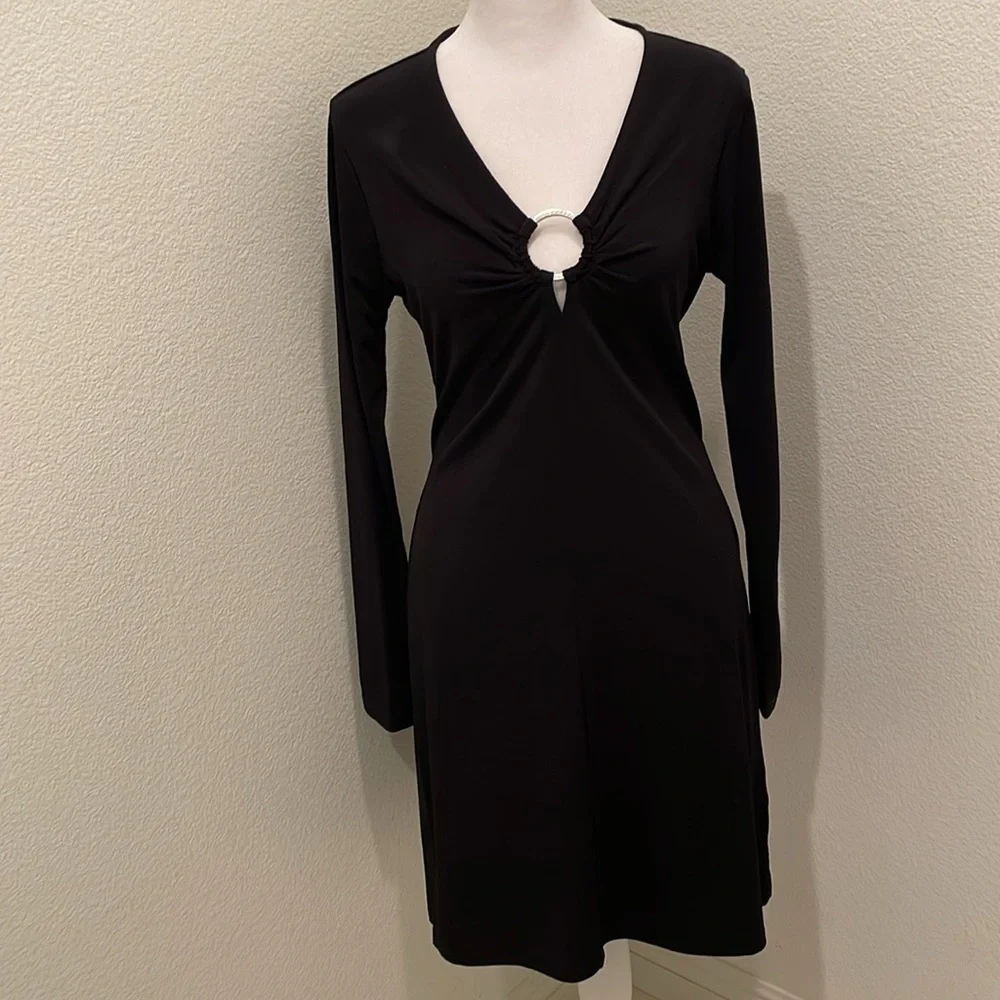 NWT MICHAEL Michael Kors Women’s Long Sleeve Center Ring Cutout Dress Black M‌‌‌ - Picture 3 of 8